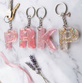 प्रीमियम वैयक्तिकृत रेझिन अक्षर कीचेन | Custom Initial Alphabet Keychain