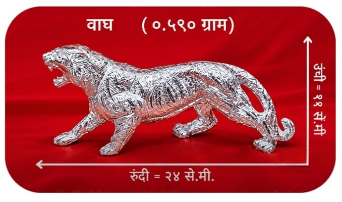 Premium White Metal Tiger Statue | Elegant Silver Finish Showpiece for Table Décor